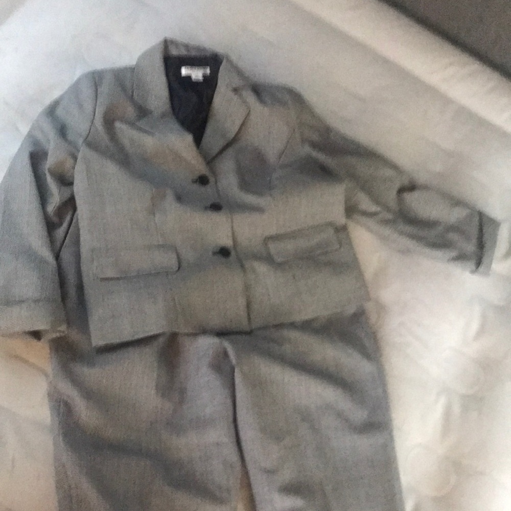 Pendleton women’s suit